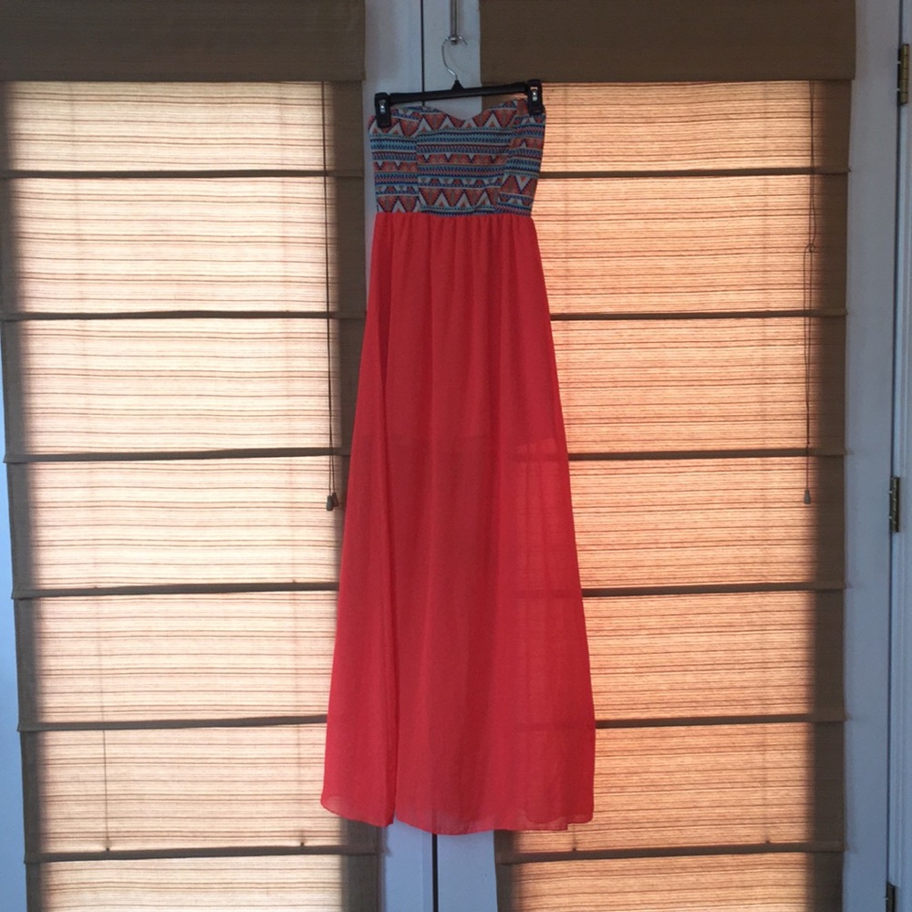💗 Strapless Maxi dress